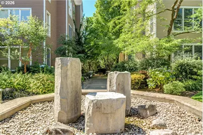 225 S Montgomery St #ES-10, Portland, OR 97201 - Photo 37