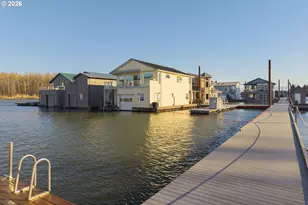 17809 NE Marine Dr, Portland, OR 97230 - Photo 13