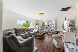 1546 N Dean St, Coquille, OR 97423 - Photo 5