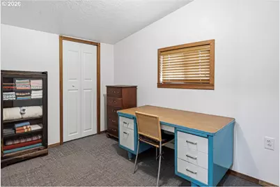 2097 NW Helmholtz Way, Redmond, OR 97756 - Photo 27