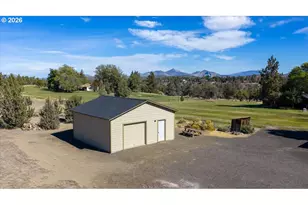 2097 NW Helmholtz Way, Redmond, OR 97756 - Photo 43