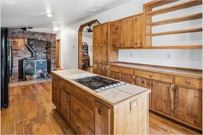 2097 NW Helmholtz Way, Redmond, OR 97756 - Photo 21