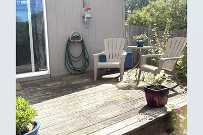 1642 SE Cortland Ave, Dallas, OR 97338 - Photo 25
