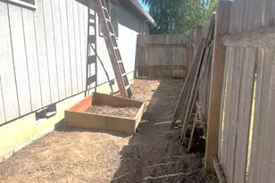 1642 SE Cortland Ave, Dallas, OR 97338 - Photo 29