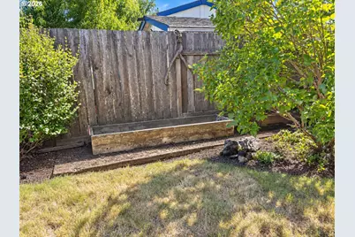 1642 SE Cortland Ave, Dallas, OR 97338 - Photo 13