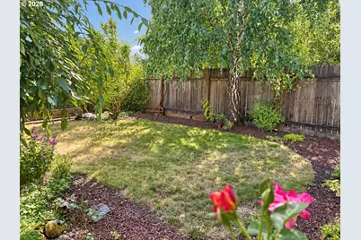 1642 SE Cortland Ave, Dallas, OR 97338 - Photo 11