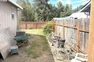1642 SE Cortland Ave, Dallas, OR 97338 - Photo 21