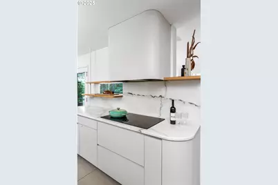 2725 SW Sherwood Dr, Portland, OR 97201 - Photo 15