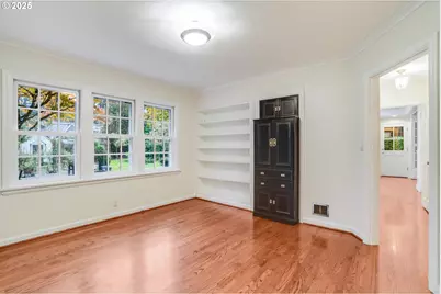 629 SE Saint Andrews Dr, Portland, OR 97202 - Photo 19