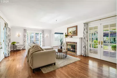 629 SE Saint Andrews Dr, Portland, OR 97202 - Photo 7