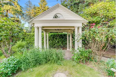 629 SE Saint Andrews Dr, Portland, OR 97202 - Photo 43