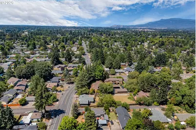 1704 Minda Dr, Eugene, OR 97401 - Photo 39