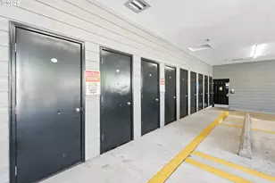 318 NE Roberts Ave, Gresham, OR 97030 - Photo 35