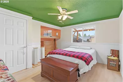 2215 E Oak Dr, Newberg, OR 97132 - Photo 19