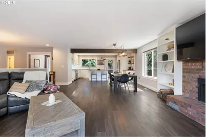 12245 SE Quietwoods St, Happy Valley, OR 97086 - Photo 7