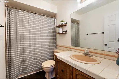 12245 SE Quietwoods St, Happy Valley, OR 97086 - Photo 27