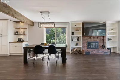 12245 SE Quietwoods St, Happy Valley, OR 97086 - Photo 9