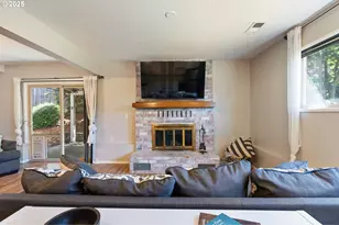 12245 SE Quietwoods St, Happy Valley, OR 97086 - Photo 31