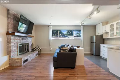 12245 SE Quietwoods St, Happy Valley, OR 97086 - Photo 33