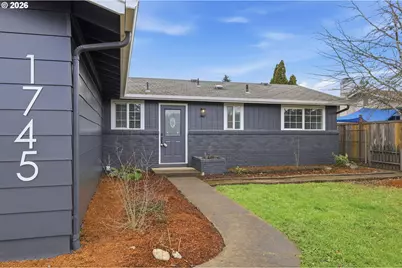 1745 E Grover Ave, Cottage Grove, OR 97424 - Photo 3