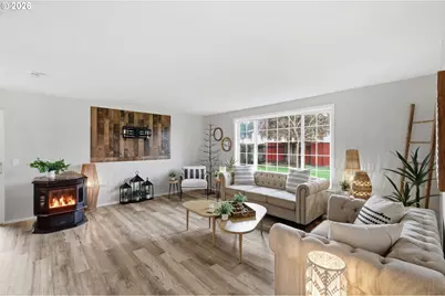 1745 E Grover Ave, Cottage Grove, OR 97424 - Photo 5