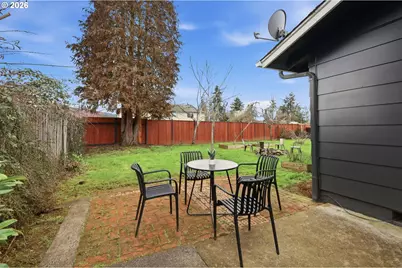 1745 E Grover Ave, Cottage Grove, OR 97424 - Photo 31