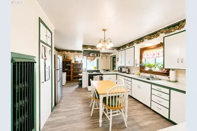 2225 Ohio Ave, Baker City, OR 97814 - Photo 11