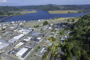 442 Elm Ave, Reedsport, OR 97467 - Photo 11