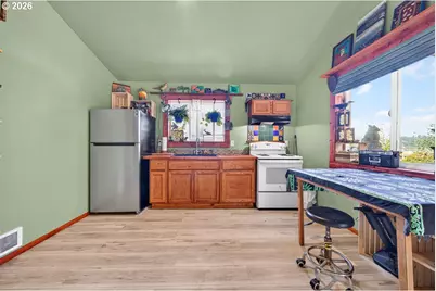 442 Elm Ave, Reedsport, OR 97467 - Photo 19