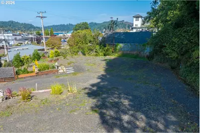 442 Elm Ave, Reedsport, OR 97467 - Photo 7