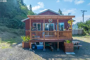 442 Elm Ave, Reedsport, OR 97467 - Photo 3