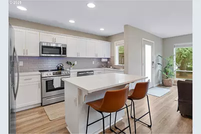 22040 SW Grahams Ferry Rd #B, Tualatin, OR 97062 - Photo 3