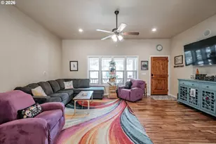 1894 Grape Loop, Sweet Home, OR 97386 - Photo 7