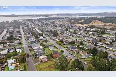 820 Fenwick St, Coos Bay, OR 97420 - Photo 33