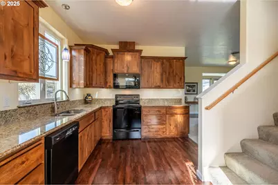 757 Newport Ave SW, Bandon, OR 97411 - Photo 15