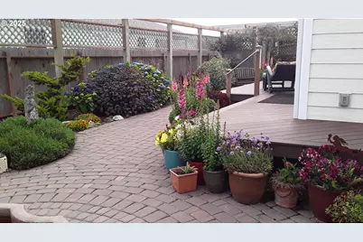 757 Newport Ave SW, Bandon, OR 97411 - Photo 39