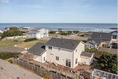 757 Newport Ave SW, Bandon, OR 97411 - Photo 3