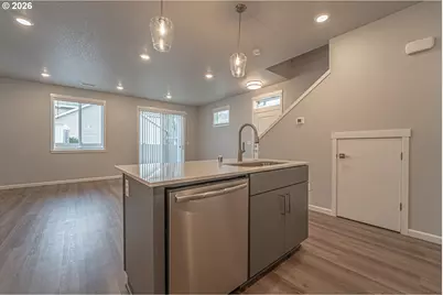 16324 NE 21st St, Vancouver, WA 98684 - Photo 9
