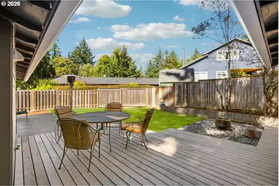 9942 SW 52nd Ave, Portland, OR 97219 - Photo 37