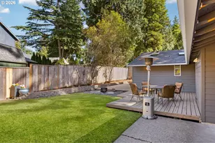 9942 SW 52nd Ave, Portland, OR 97219 - Photo 43