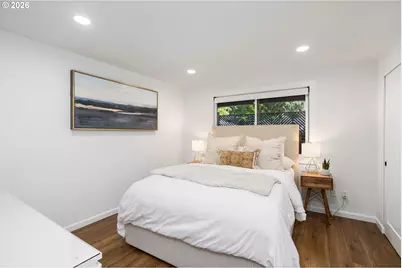 9942 SW 52nd Ave, Portland, OR 97219 - Photo 31
