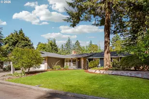 9942 SW 52nd Ave, Portland, OR 97219 - Photo 3