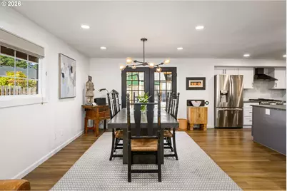9942 SW 52nd Ave, Portland, OR 97219 - Photo 23