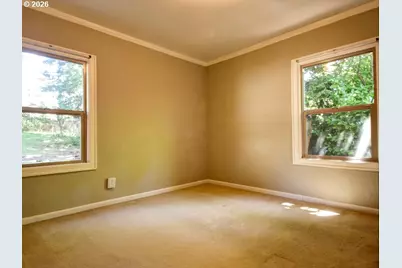 3801 SW Plum St, Portland, OR 97219 - Photo 15