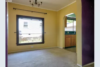 3801 SW Plum St, Portland, OR 97219 - Photo 9