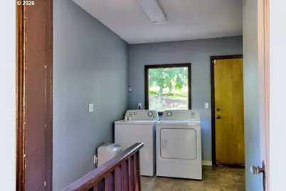 3801 SW Plum St, Portland, OR 97219 - Photo 13