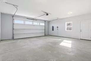 2493 NE 8th St, Hermiston, OR 97838 - Photo 11