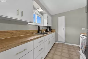 2078 Dewey St, Eugene, OR 97402 - Photo 11