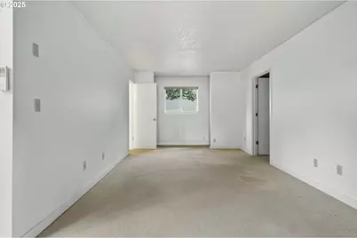 4653 NE Killingsworth St #27, Portland, OR 97218 - Photo 7