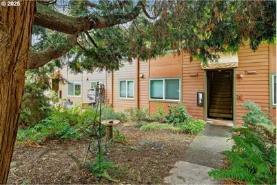 4653 NE Killingsworth St #27, Portland, OR 97218 - Photo 3